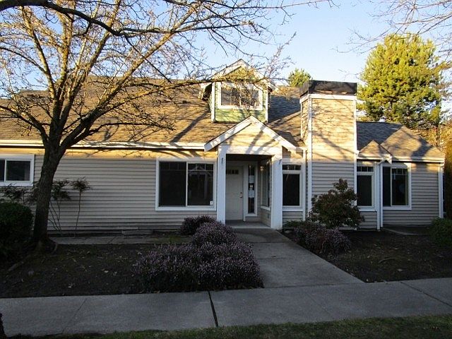 1st image of 9104 159th Pl NE #504