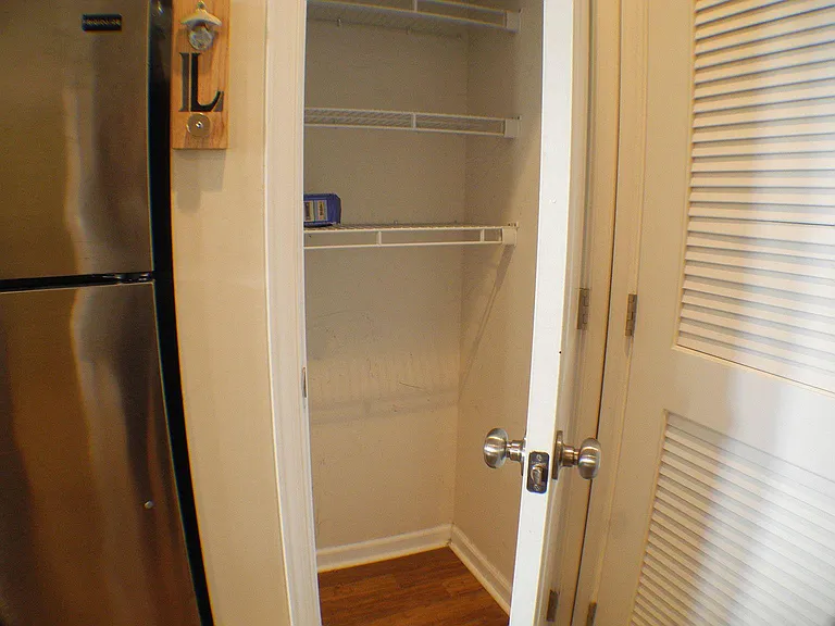 1509 W Girard Ave #10 — Photo 16