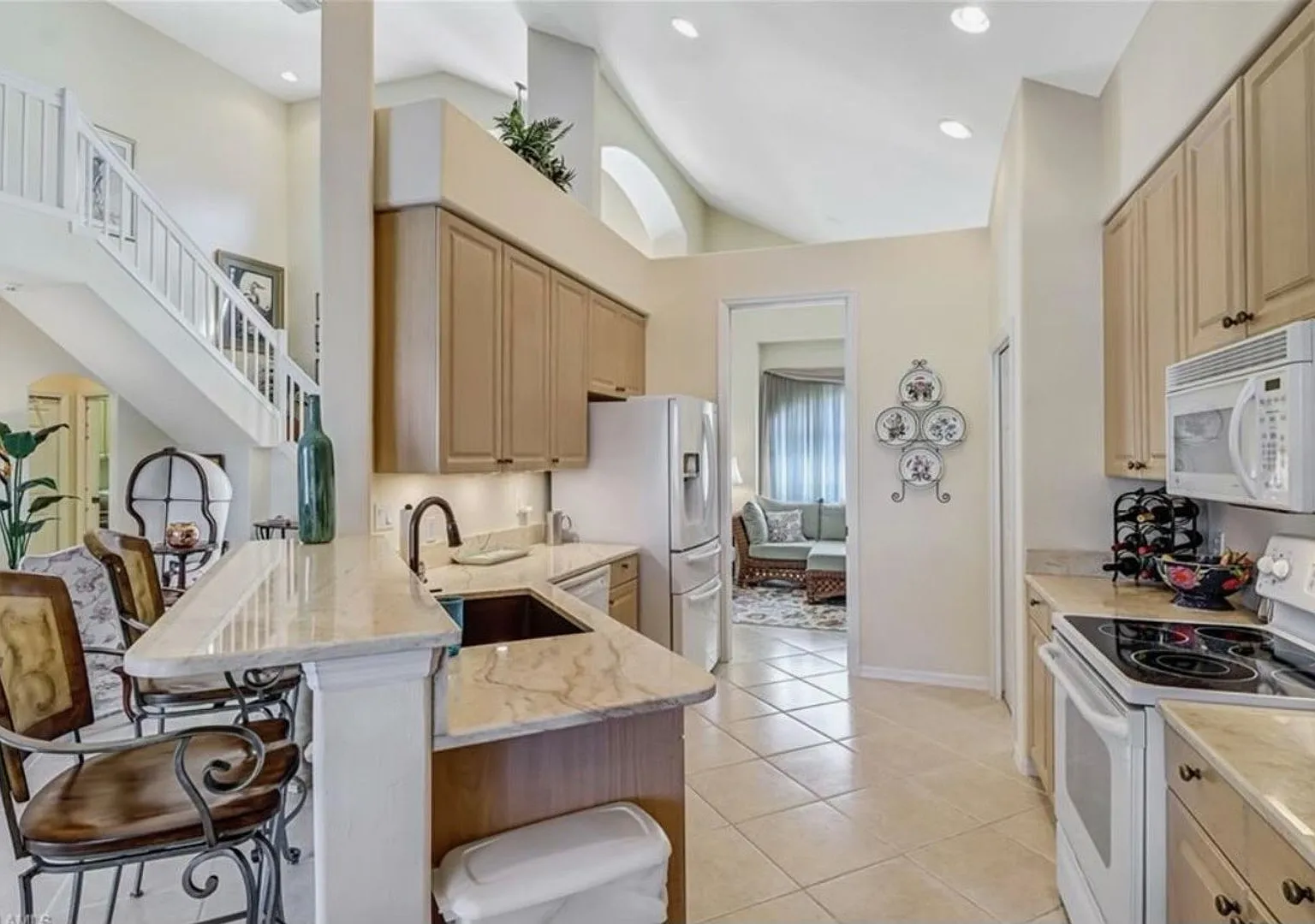 Ask About The Two Weeks Free Single Family Pool Home Unfurnished 3 Bed/2 Bath Lake View Wonderful... — Photo 2