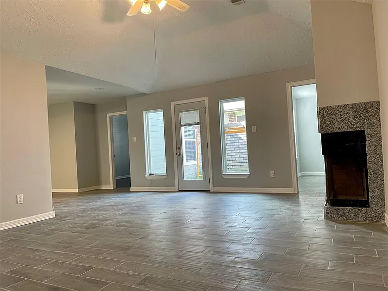 9415 Westacre Pl — Photo 6