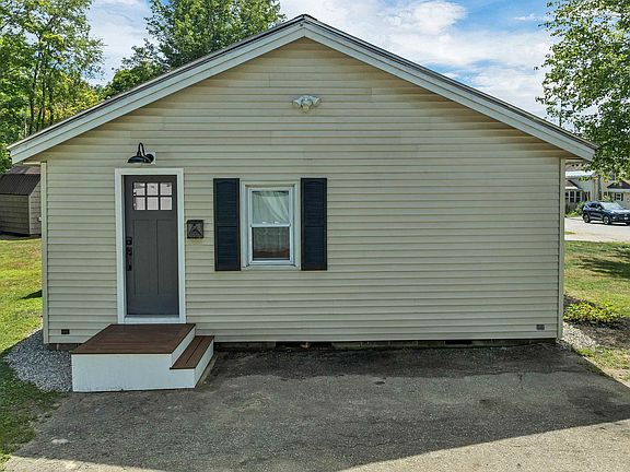 3rd image of 28 Mount Vernon Street