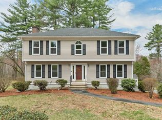 9 Isabella Drive, Londonderry, NH 03053