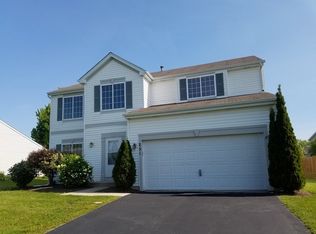 251 Prairie Ridge Dr, Woodstock, IL 60098