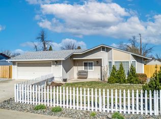 2852 Sandstone Dr, Anderson, CA 96007