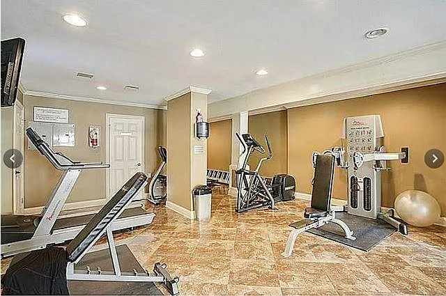 1 bed, 1.0 bath, 676 sqft, $1,300 — Photo 3