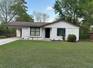 110 Laurie Ln, Willis, TX 77378