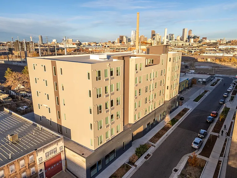 West Holden Place — Photo 38