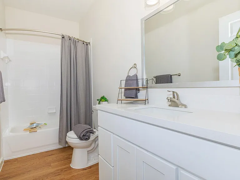 Town Park Townhomes — Photo 37