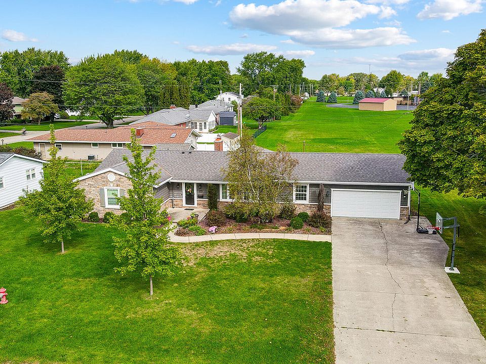 1st image of 1143 Rosalie Dr