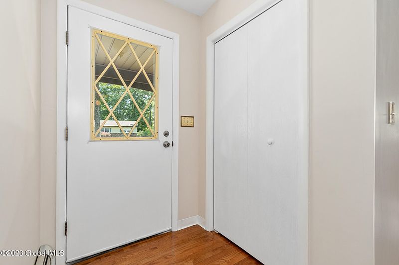 4th image of 45 Brookline Drive