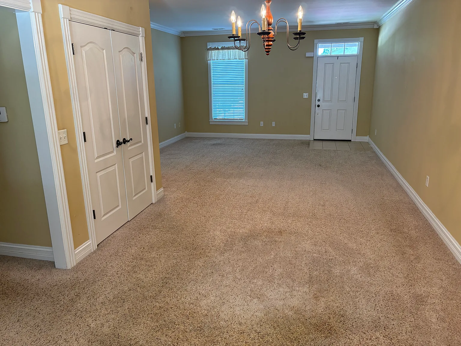 2 bed, 1120 sqft, $2,000 — Photo 3