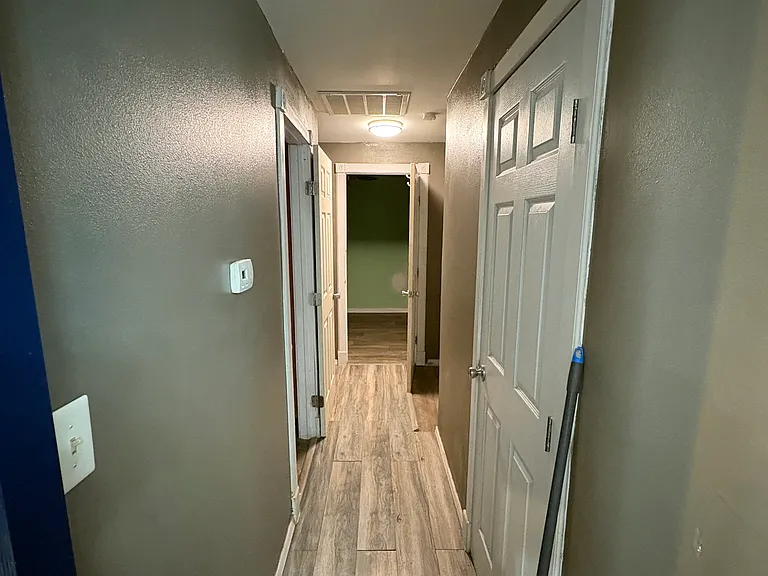 2912 Bonham St — Photo 12