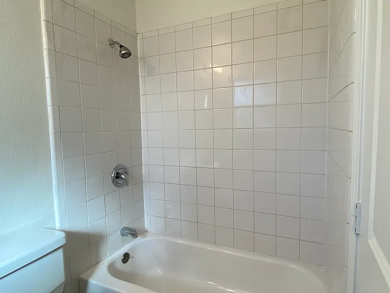 212 N Bowser Rd — Photo 14