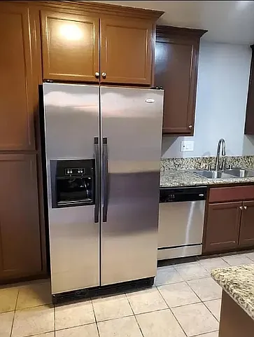 2 bed, 900 sqft, $2,349 — Photo 2