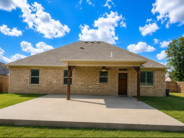 635 Meadows Cir — Photo 6