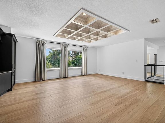 4th image of 461 PONCE DE LEON BOULEVARD