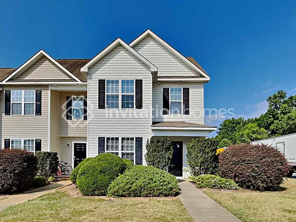 302 Whitehall Ct, Clayton, NC 27520
