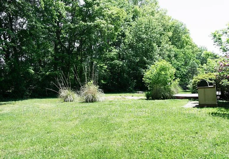 113 Brittany Ln — Photo 39