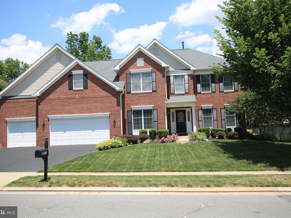 1st image of 43798 Michener Dr