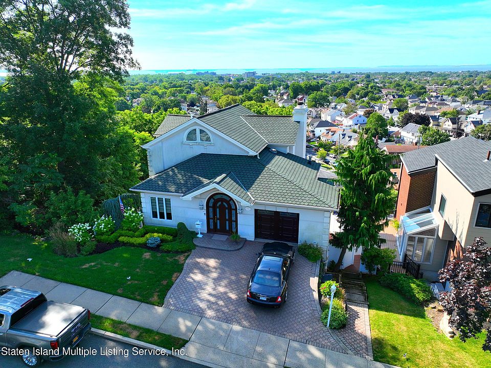 1st image of 106 Overlook Ave