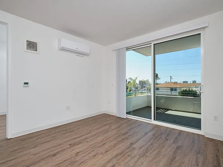 4015 Kansas St #301 — Photo 12
