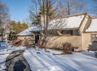 42 Crocus Ln #42, Avon, CT 06001