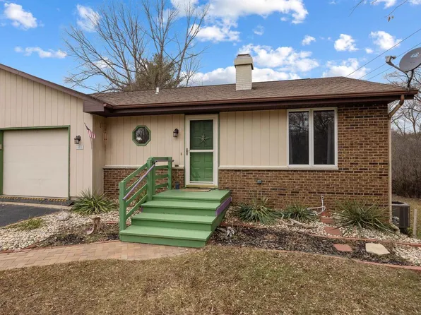 425 N Wright ROAD, Janesville, WI 53546