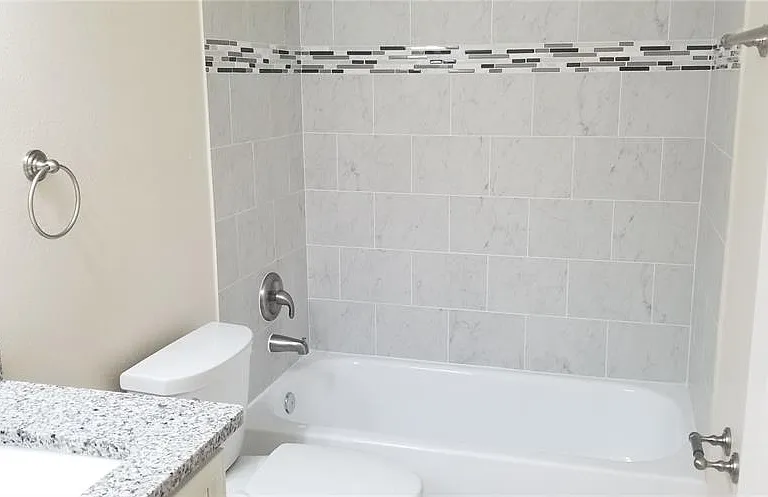 568 Carrigan Ave — Photo 12