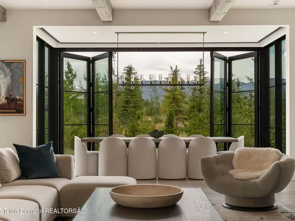 1070 Shasta Daisy Ct, Driggs, ID 83422