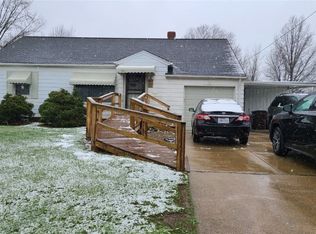 22680 Emery Rd, North Randall, OH 44128