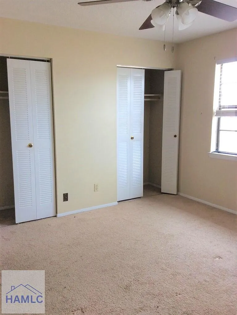 2 bed, 1.5 bath, 1068 sqft, $1,100 — Photo 4