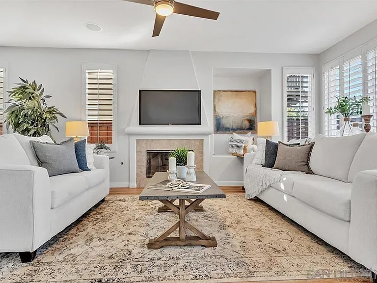 46048 Paseo Gallante — Photo 22