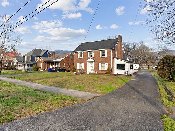 2nd image of 129 N Kingston Ave