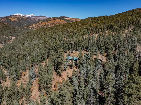 12 Pine Ln, Pecos, NM 87573