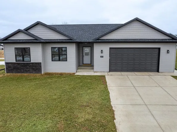 2075 Willow RUN, Reedsburg, WI 53959
