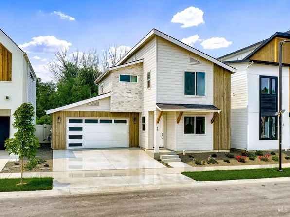 45 N Feather Reed Ave, Meridian, ID 83642