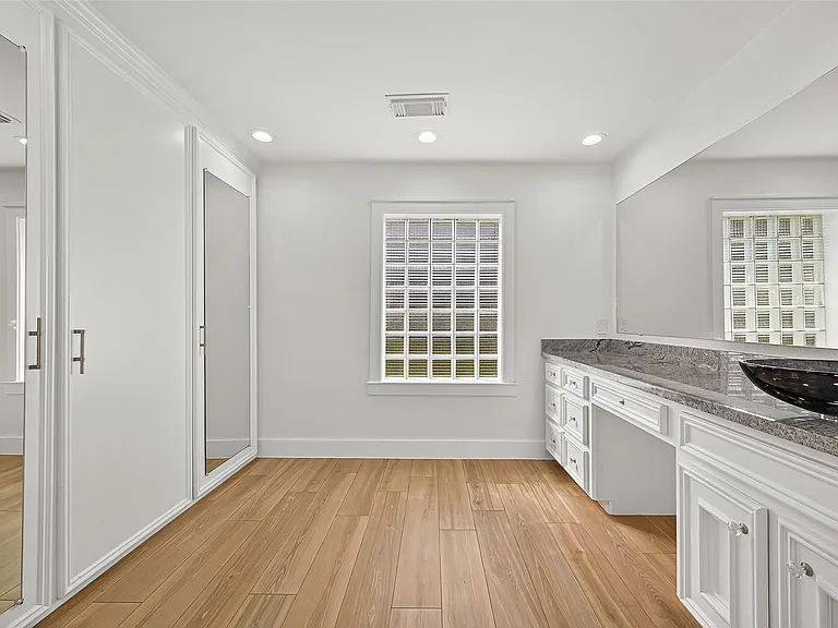 11507 Oak Valley Dr — Photo 30