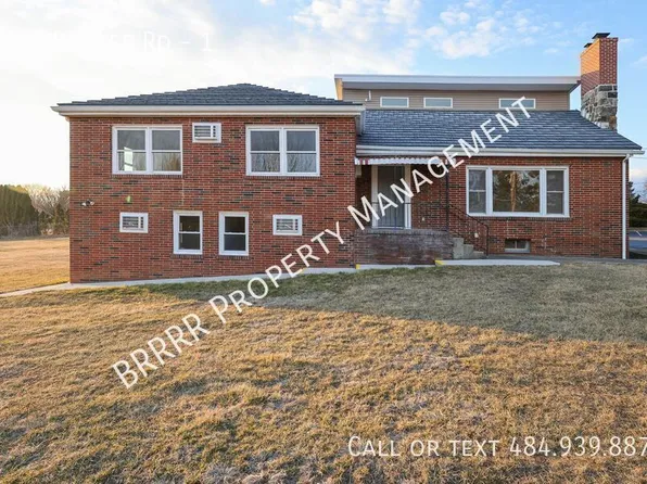 3157 Santee Rd #1, Bethlehem, PA 18020