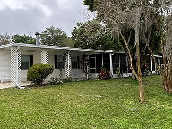 31 La Casa St, Leesburg, FL 34748