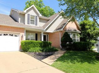 532 Deer Pointe Ct, Fenton, MO 63026