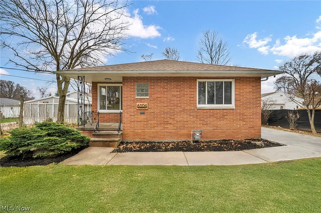 6104 Turney Rd photo 1