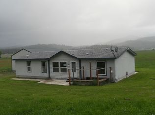 11213 N McCoy Rd, Newman Lake, WA 99025