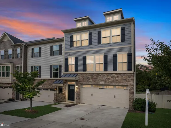 8306 Pondview Dr, Millersville, MD 21108