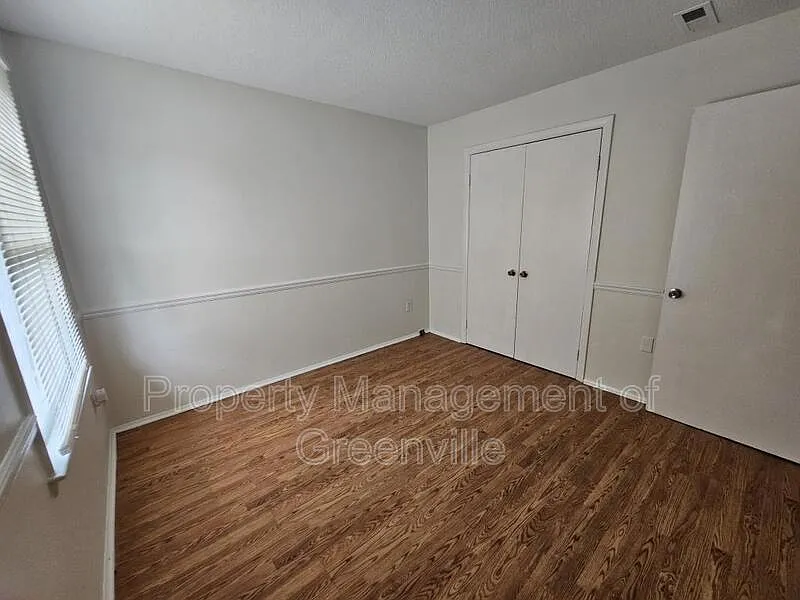 2 bed, 1.5 bath, 1040 sqft, $995 — Photo 4