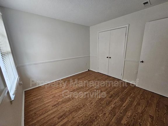 4th image of 6526 White Horse Rd