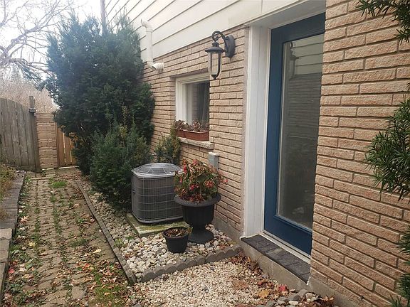 4th image of 34 Verney St