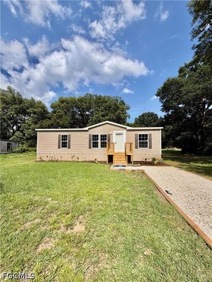 6020 Nutmeg Ave, Pace, FL 32571
