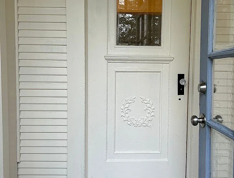 484 Van Buren St #1 — Photo 2