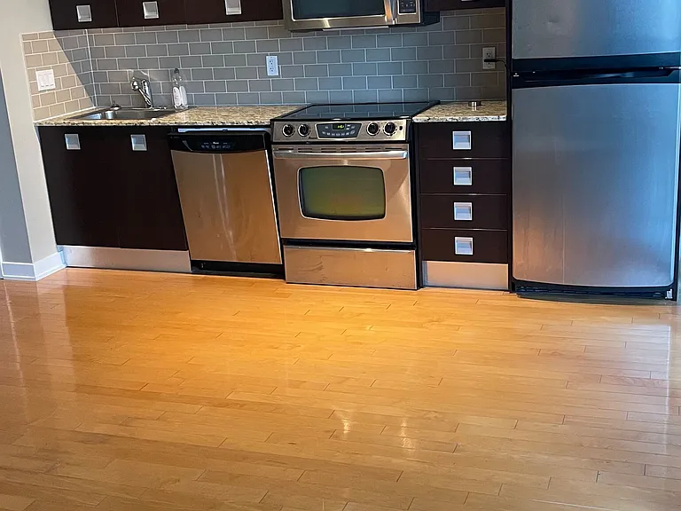 33 Charles St E #1512 — Photo 4