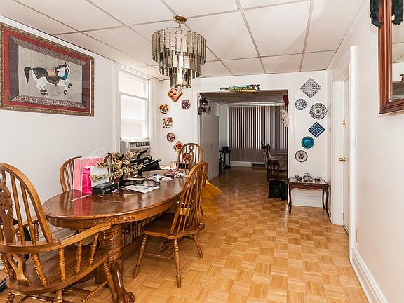 4th image of 334 Cator Ave